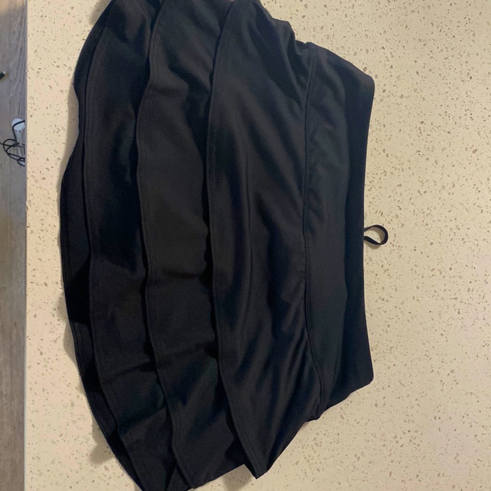 Athleta active wear skirt with built in shorts.